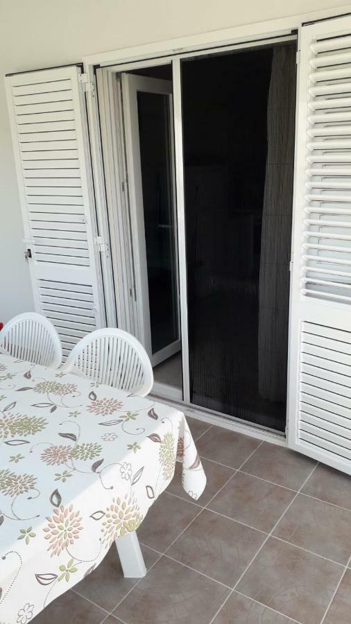 Apartment Hrgic Vir Εξωτερικό φωτογραφία