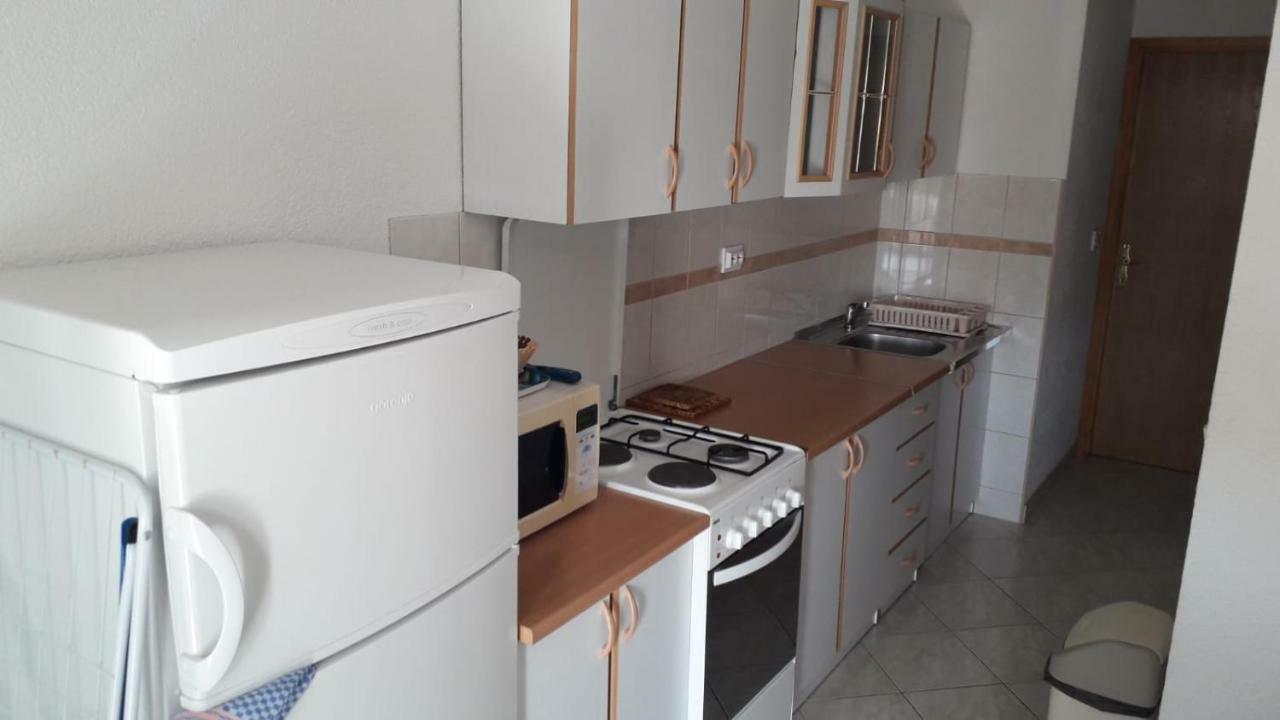 Apartment Hrgic Vir Εξωτερικό φωτογραφία