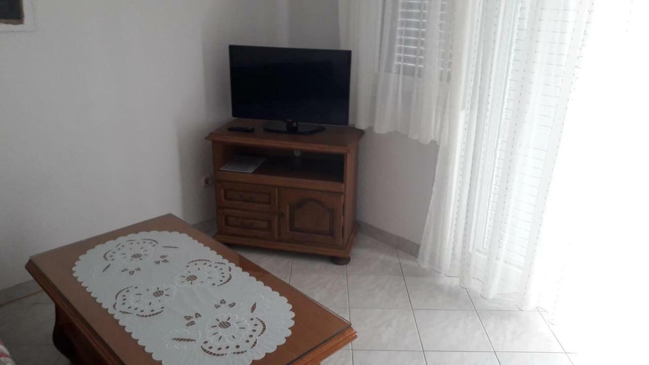 Apartment Hrgic Vir Εξωτερικό φωτογραφία