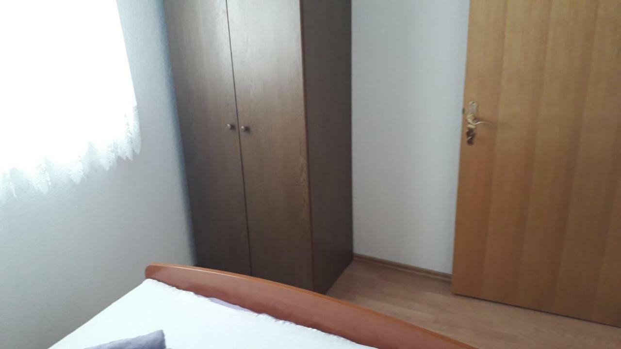 Apartment Hrgic Vir Εξωτερικό φωτογραφία